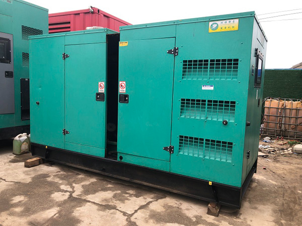 迎泽怎样合理控制磷酸铁锂蓄电池的充放电倍率以延长其使用寿命？